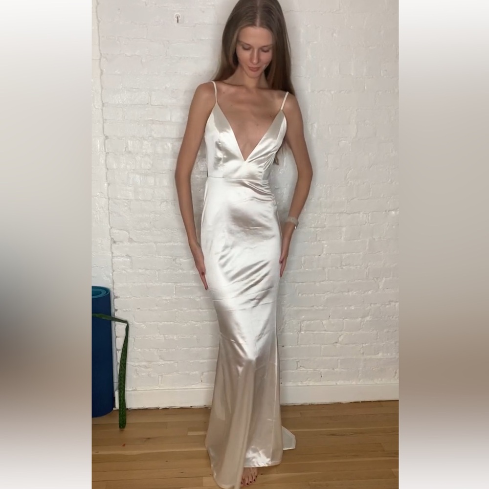 Satin Dress Floor Length XS 💃 gorgeous!!! - Picture 1 of 8